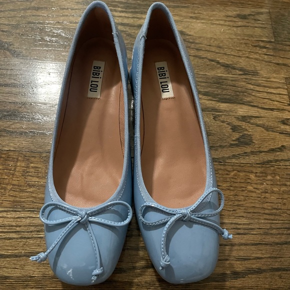 Size 6 - Picture 2 of 4